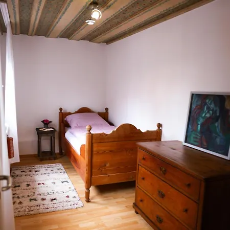 - Schöne Loh Ferienhaus Weihenzell